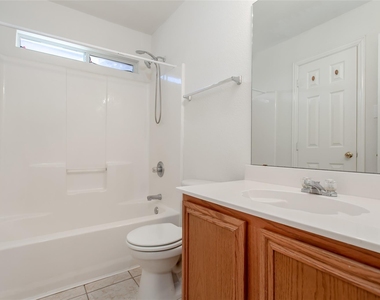1727 Preston On The Lake Boulevard - Photo Thumbnail 17