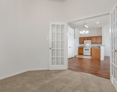 1727 Preston On The Lake Boulevard - Photo Thumbnail 7