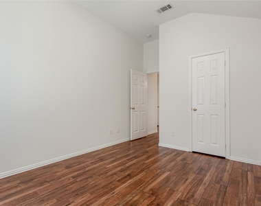 1727 Preston On The Lake Boulevard - Photo Thumbnail 20