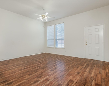 1727 Preston On The Lake Boulevard - Photo Thumbnail 5