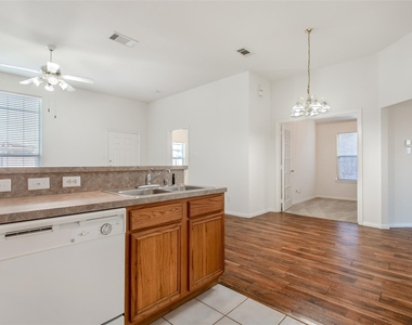 1727 Preston On The Lake Boulevard - Photo Thumbnail 13