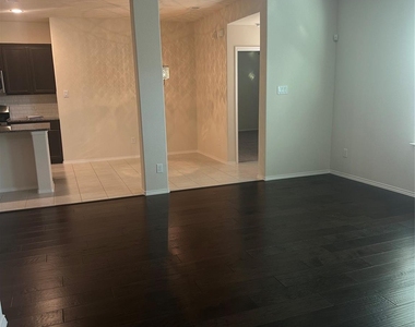 1813 6th Street - Photo Thumbnail 21