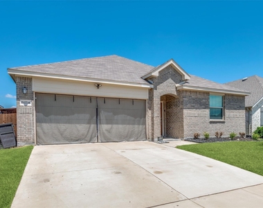 11425 Silver Queen Drive - Photo Thumbnail 1