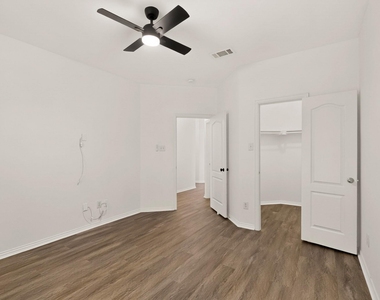 14908 Riverside Drive - Photo Thumbnail 27