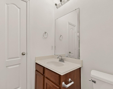 14908 Riverside Drive - Photo Thumbnail 17