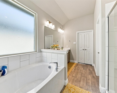 11516 Nicholson Lane - Photo Thumbnail 21