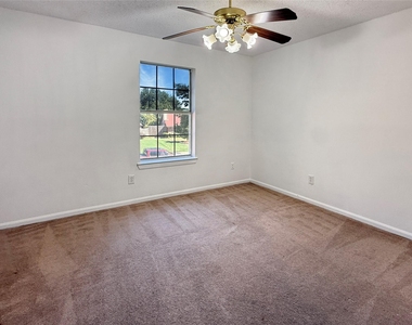4219 Tanner Way - Photo Thumbnail 11