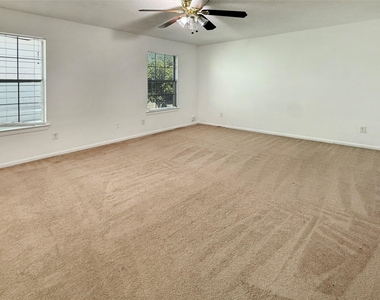 4219 Tanner Way - Photo Thumbnail 7