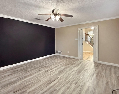 4219 Tanner Way - Photo Thumbnail 6