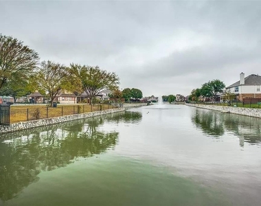 11348 Lockshire Drive - Photo Thumbnail 24