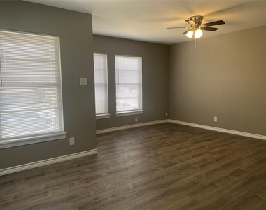 1222 S Lamar Street - Photo Thumbnail 1