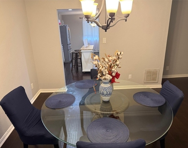 1415 W Red Bird Lane - Photo Thumbnail 33