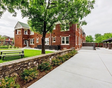 2837 Hemphill Street - Photo Thumbnail 12