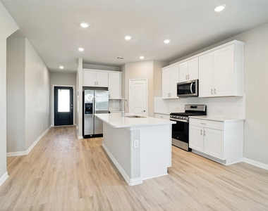 2403 Rocky Mountain Drive - Photo Thumbnail 1