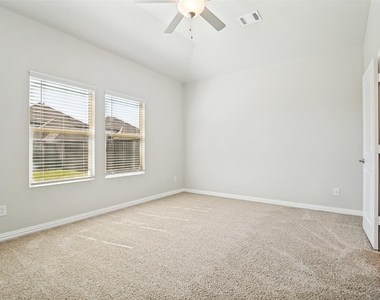 2403 Rocky Mountain Drive - Photo Thumbnail 11