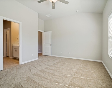 2403 Rocky Mountain Drive - Photo Thumbnail 12