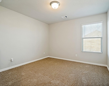 2403 Rocky Mountain Drive - Photo Thumbnail 19