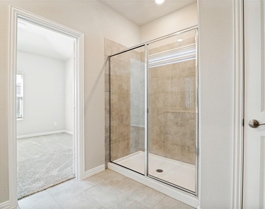 2403 Rocky Mountain Drive - Photo Thumbnail 14