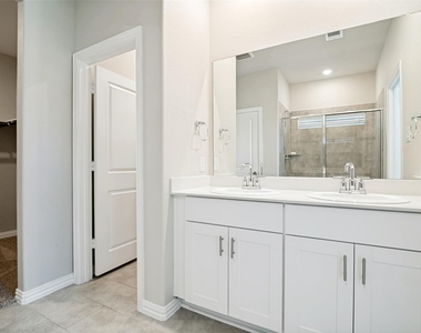 2403 Rocky Mountain Drive - Photo Thumbnail 13
