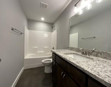 111 Chloe Drive - Photo Thumbnail 8