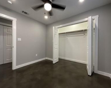 111 Chloe Drive - Photo Thumbnail 11
