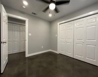 111 Chloe Drive - Photo Thumbnail 10