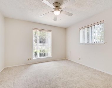 110 La Jolla Street - Photo Thumbnail 17