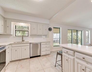 110 La Jolla Street - Photo Thumbnail 7