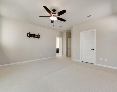 3342 Monarch Pass Drive - Photo Thumbnail 22