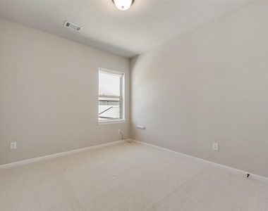 3342 Monarch Pass Drive - Photo Thumbnail 18