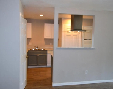 5729 Emerson Drive - Photo Thumbnail 3
