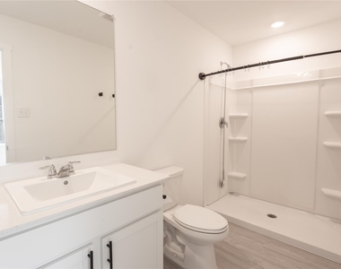 1307 Rodeo Circuit Way - Photo Thumbnail 8