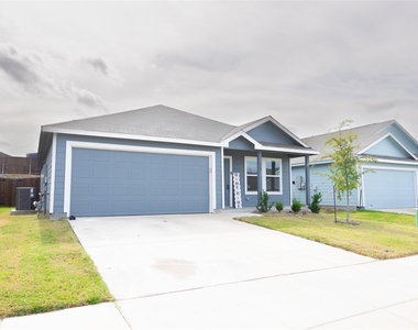 1307 Rodeo Circuit Way - Photo Thumbnail 1