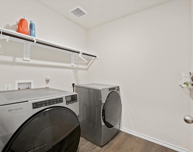 2956 Peppergrass Street - Photo Thumbnail 10
