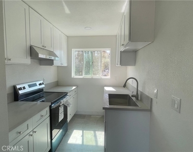 2318 Blue Haven Drive - Photo Thumbnail 15