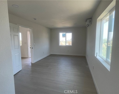 2318 Blue Haven Drive - Photo Thumbnail 10
