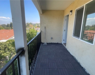 2318 Blue Haven Drive - Photo Thumbnail 8