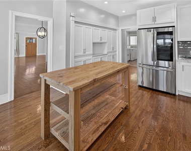 170 Adams - Photo Thumbnail 21