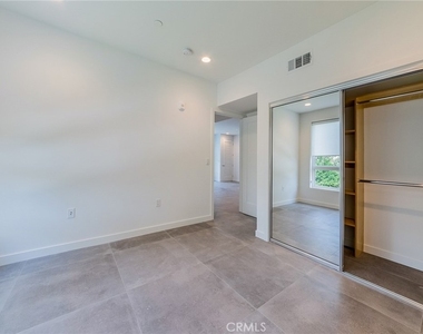 214 S Westmoreland - Photo Thumbnail 13