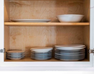 321 E Maple Street - Photo Thumbnail 13