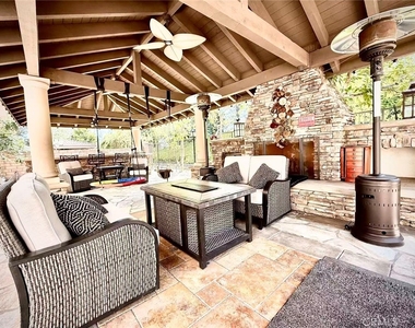 1009 Newhall Terrace - Photo Thumbnail 10
