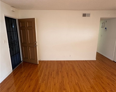 805 S Stoneman - Photo Thumbnail 4