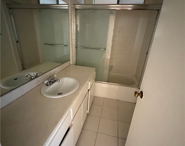 805 S Stoneman - Photo Thumbnail 8