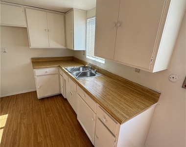805 S Stoneman - Photo Thumbnail 7