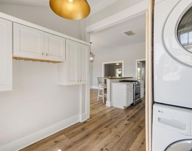 732 Poli Street - Photo Thumbnail 6