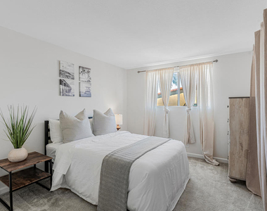336 Hollywood Boulevard - Photo Thumbnail 9