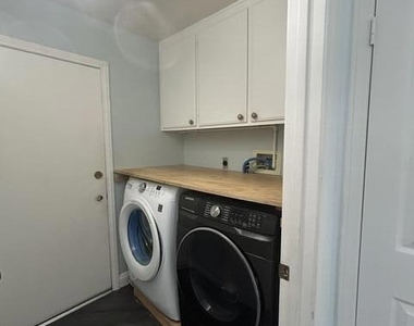 984 Meadowlark Drive - Photo Thumbnail 7