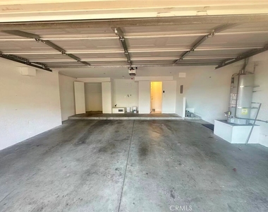 1033 W Duarte Rd #a - Photo Thumbnail 12