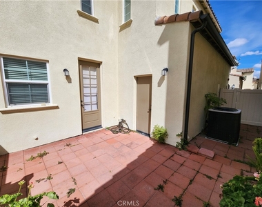 926 Terrace W - Photo Thumbnail 11