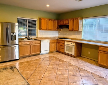 11730 Concord Court - Photo Thumbnail 5
